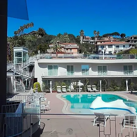 Resort Ciclope 4*
